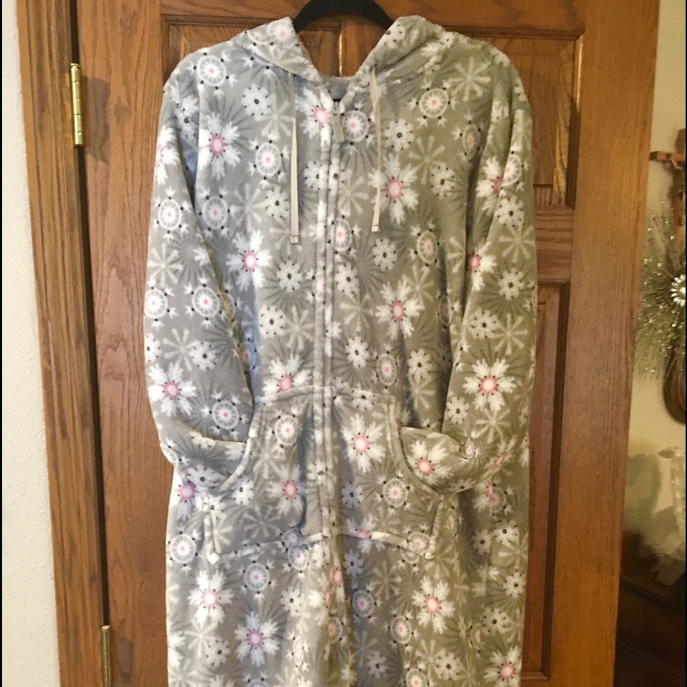 Pink Hooded Robe XL